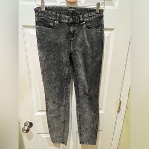 EILEEN FISHER Stretch Acid-Wash Velvet Skinny Jean.  Size 2P